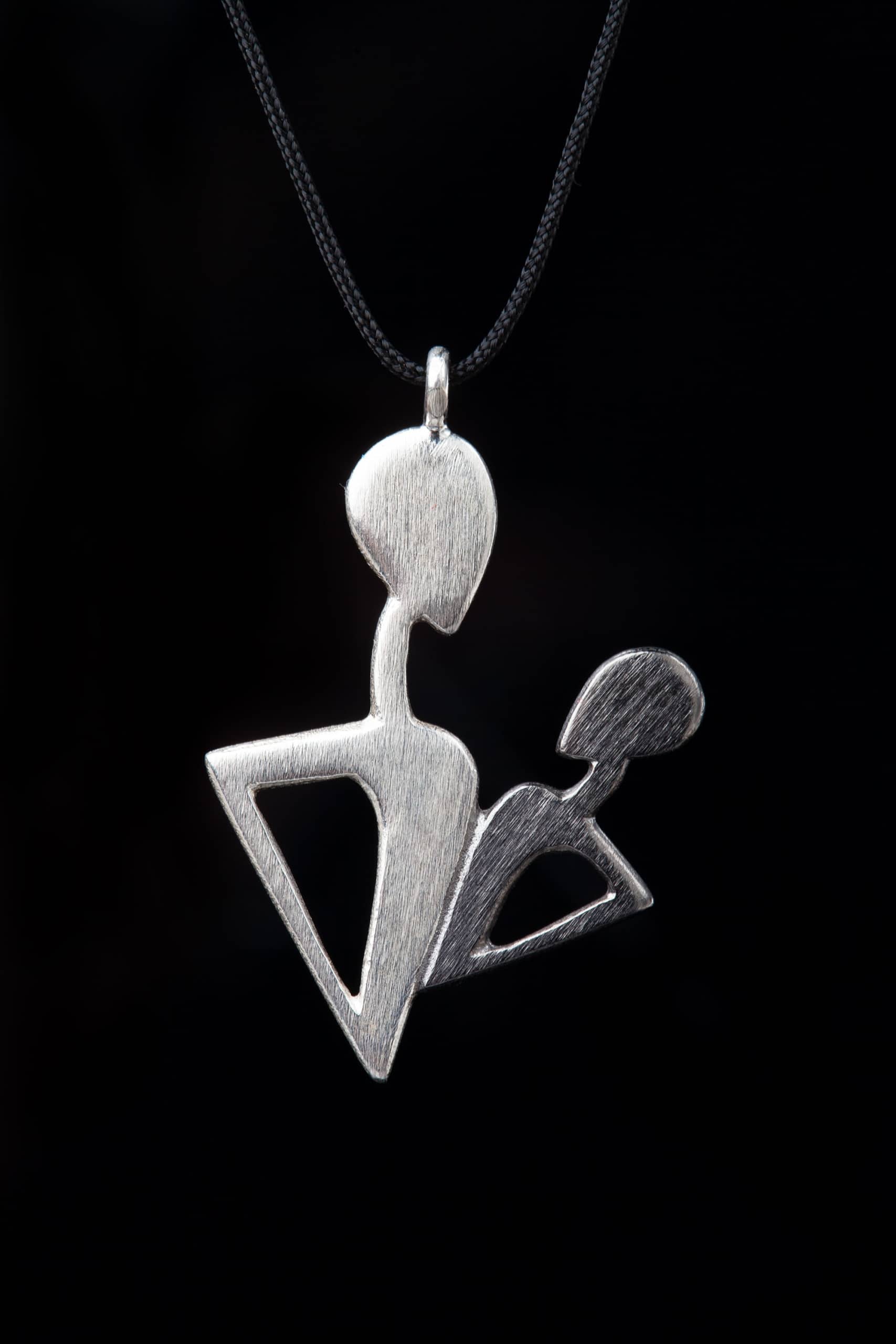 Figure silver necklace main