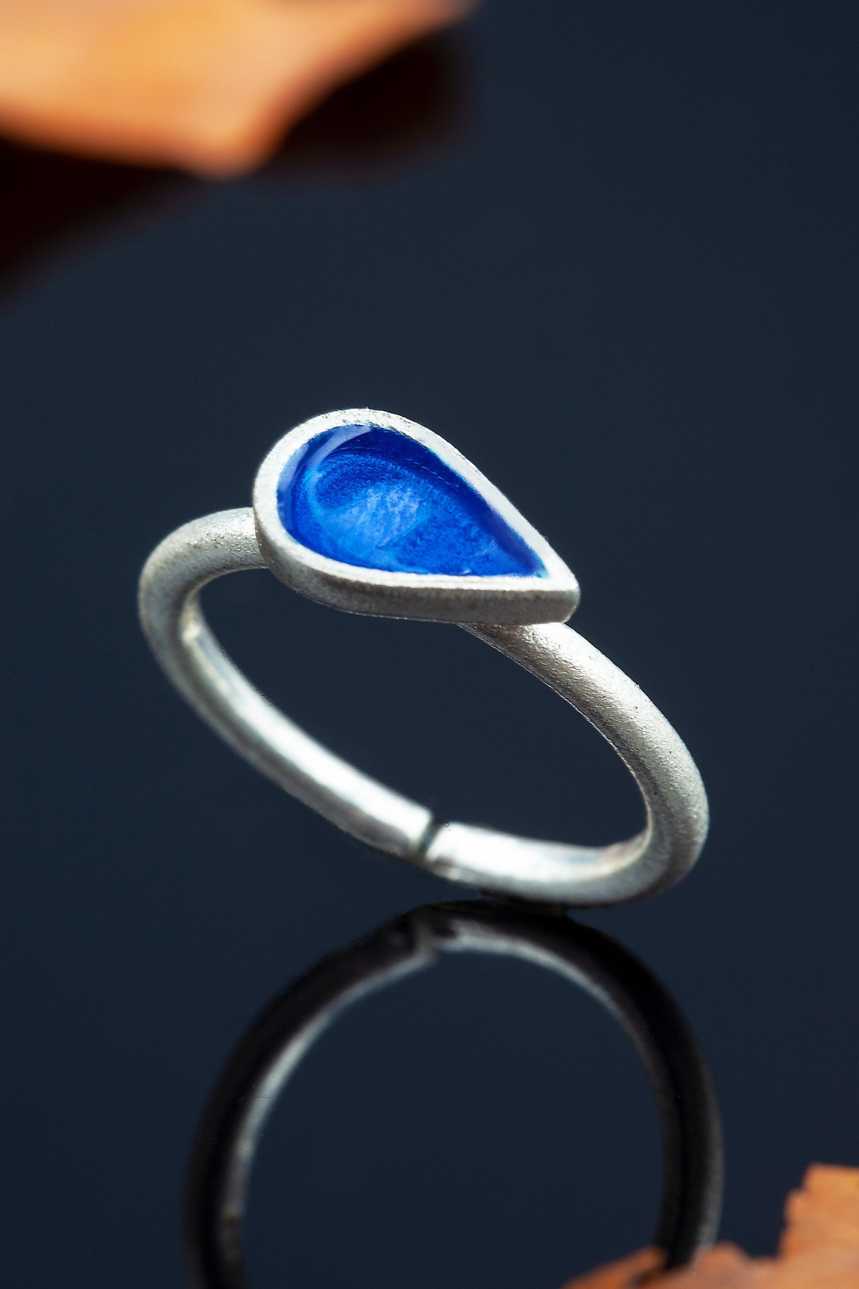 Drop silver ring with blue enamel main