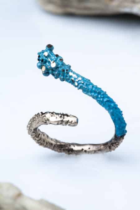 Βronze ring with turquoise patina main