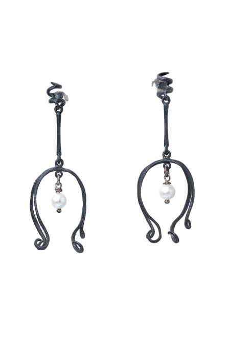 Silver earrings, black rhodium plated with pearls main