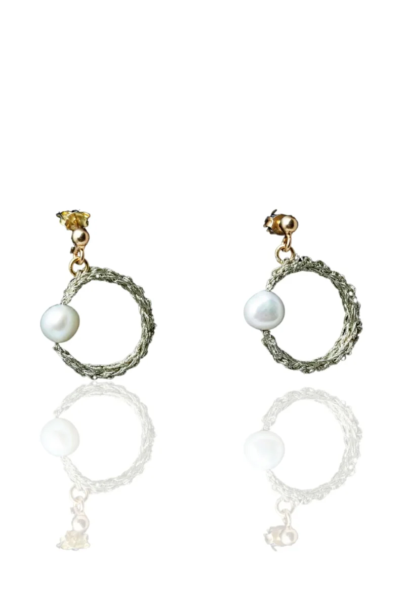 Handmade Jewellery | Round crochet knit silver earrings with pearls main