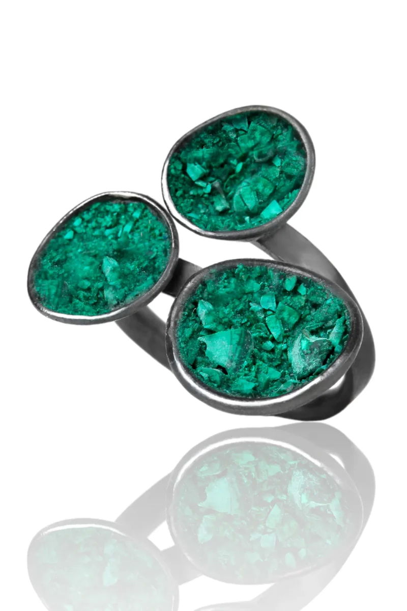Handmade Jewellery | Handmade silver ring with shattered malachite gallery 2