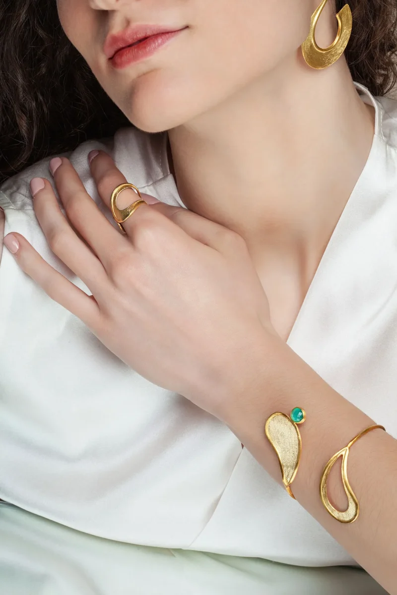 Handmade Jewellery | Paisley textured gold plated silver bracelet with aventurine gallery 1