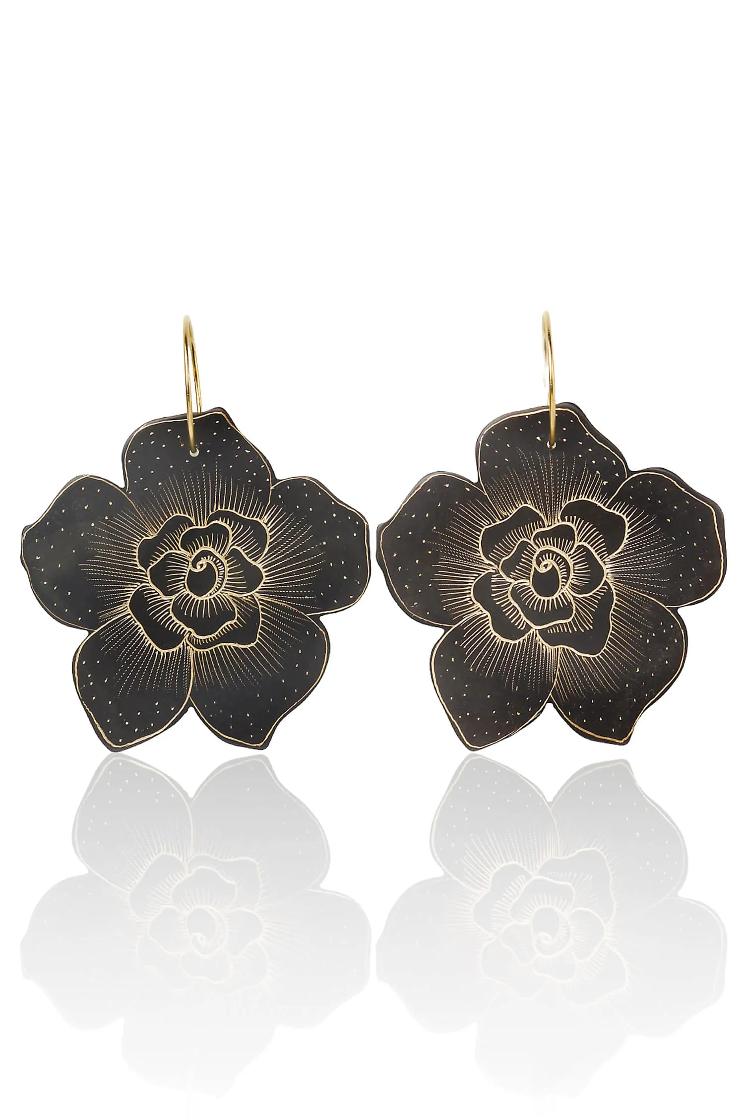 Handmade Jewellery | Flowers engraved bronze earrings main