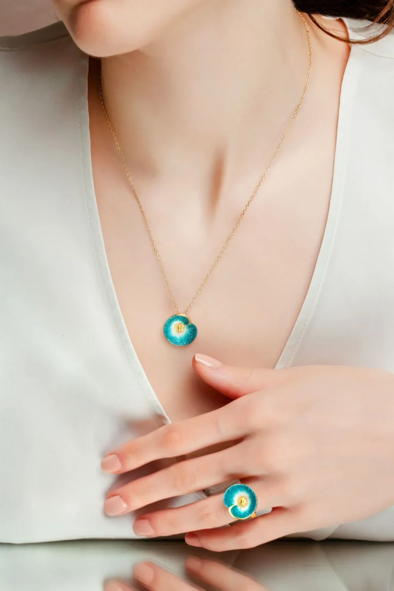 Handmade Jewellery | Flower handmade silver nano crystals necklace gallery 2