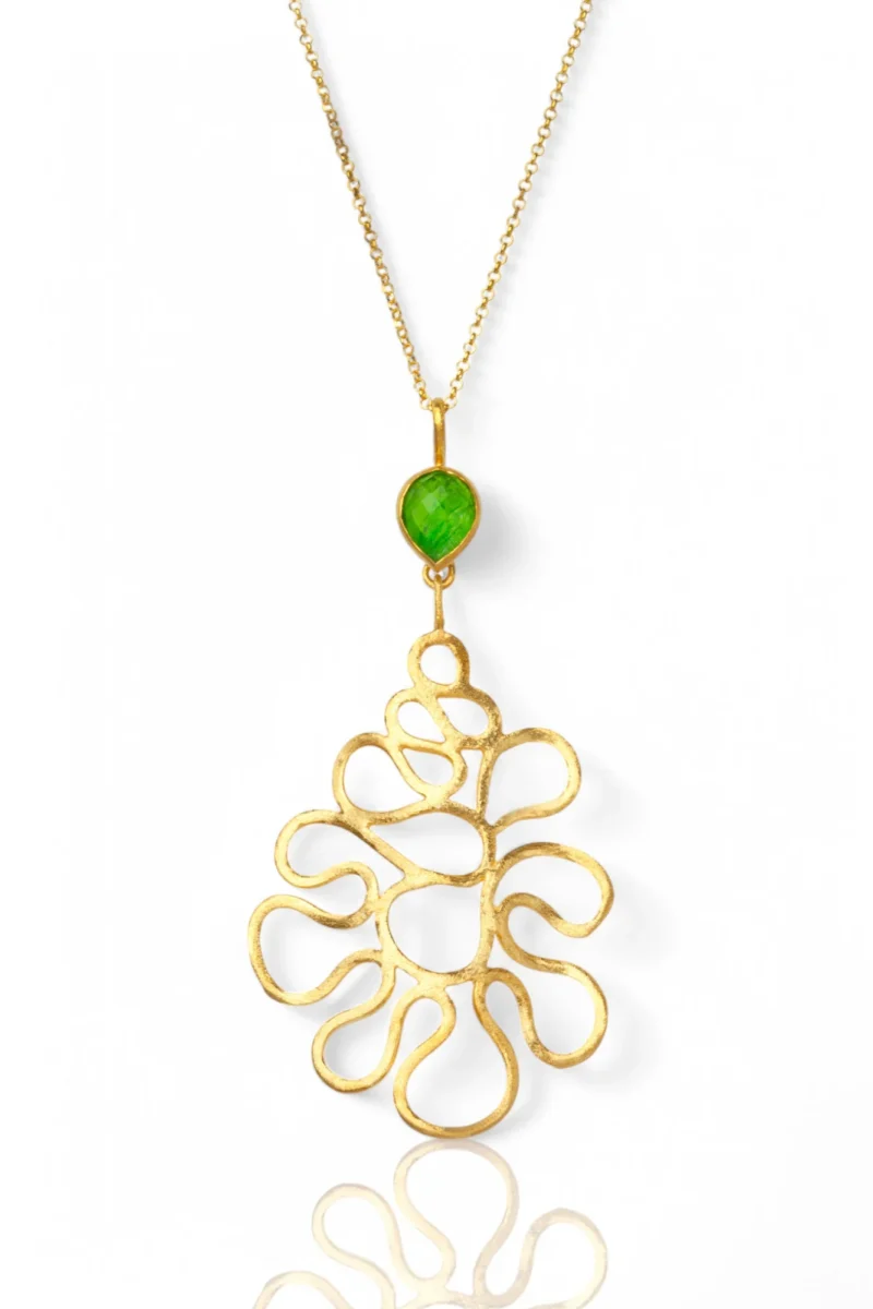 Handmade Jewellery | Waves handmade silver necklace with peridot main