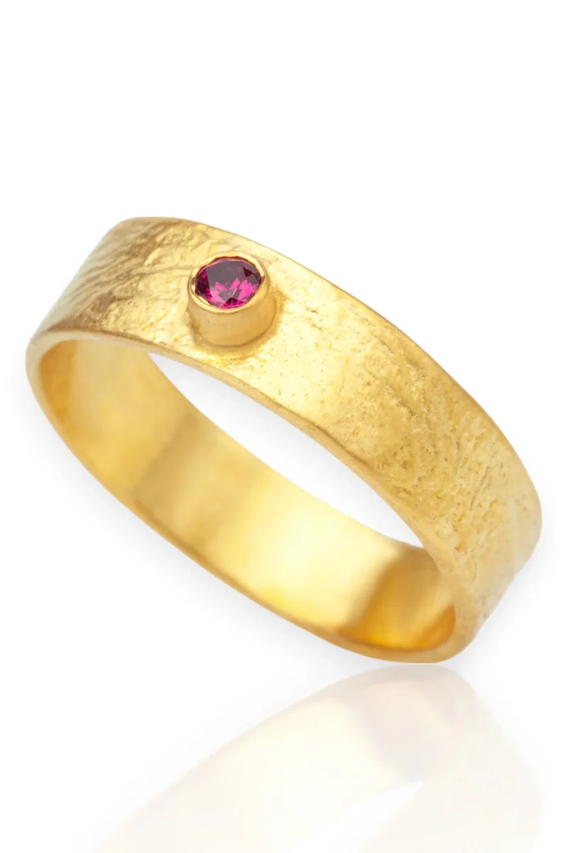 Handmade Jewellery | Minimal handmade silver ring with fuchsia zircon main