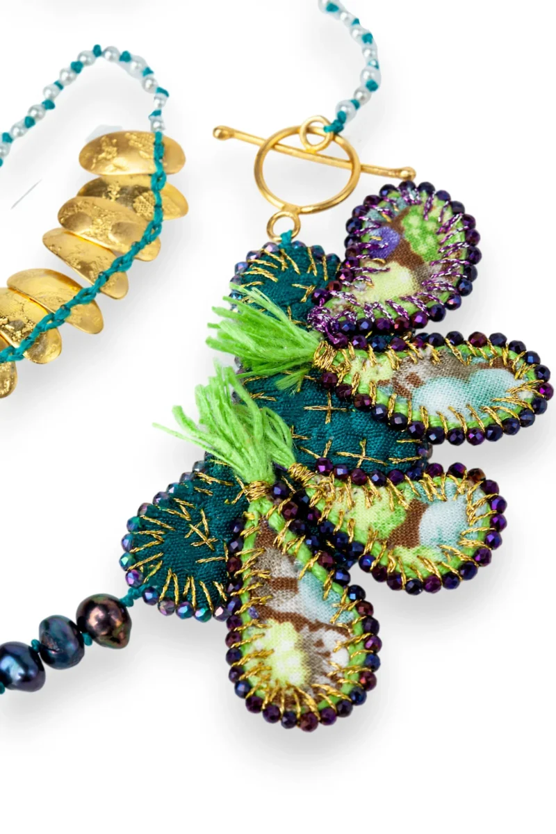 Handmade Jewellery | Paisley silver necklace combined green fabrics black pearls gallery 1