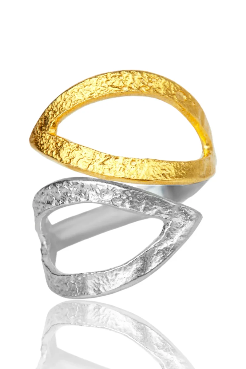 Handmade Jewellery | Leaves handmade silver ring with gold plated detail main